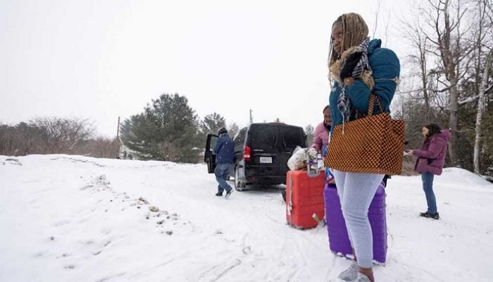 Canada refugee claims drop as country issues fewer visas