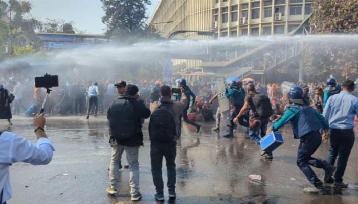 Police charge batons, sound grenades at protesting teachers