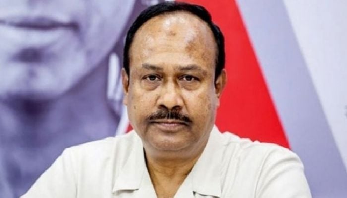 Travel embargo imposed on ex-JP minister Chunnu, wife