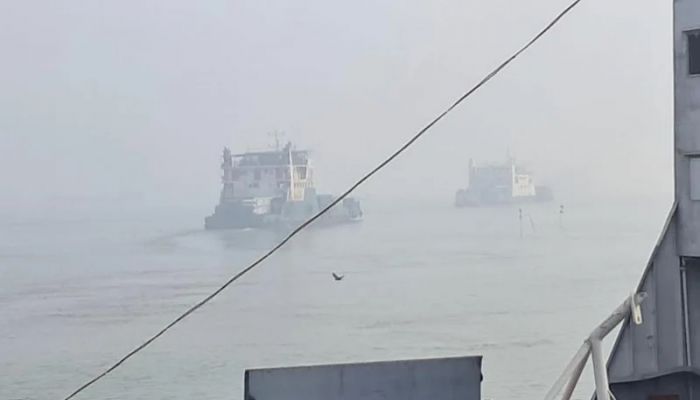Ferry movement resumes after 11hrs on Paturia-Daulatdia route