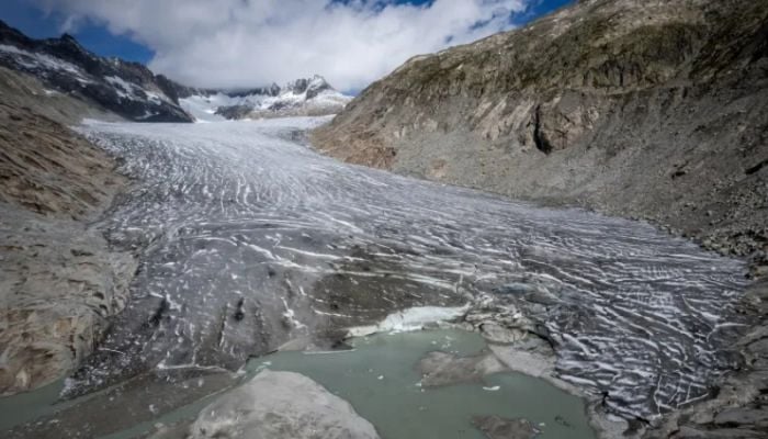 Global glacier melt is accelerating, new study finds