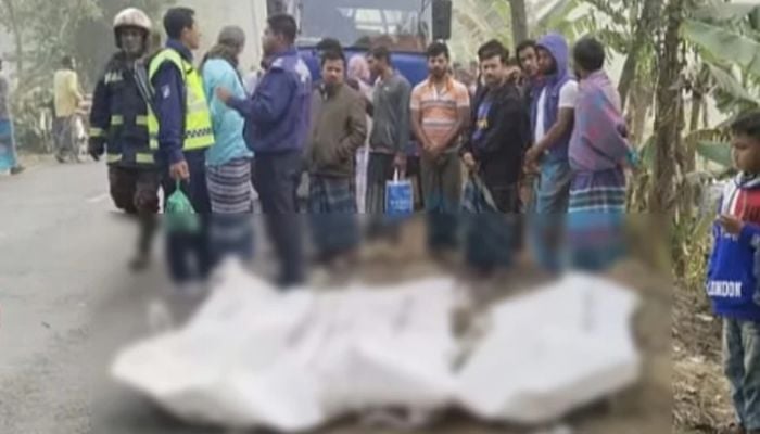 Road accident kills 3 in Gazipur