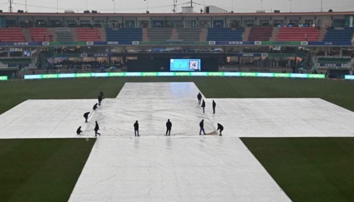 Rain delays toss in Bangladesh-Pakistan dead rubber