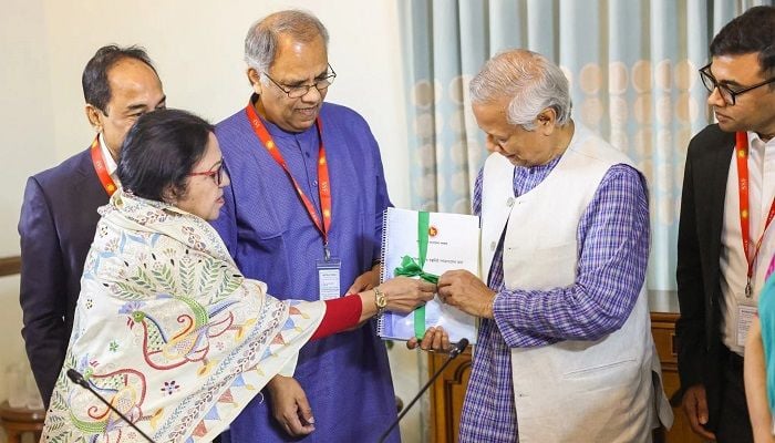 Govt to accomplish immediate implementable media reform proposals: CA