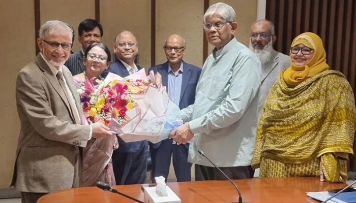 Govt reevaluating LDC graduation issue: Anisuzzaman