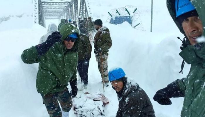 Four dead from India avalanche, five still missing