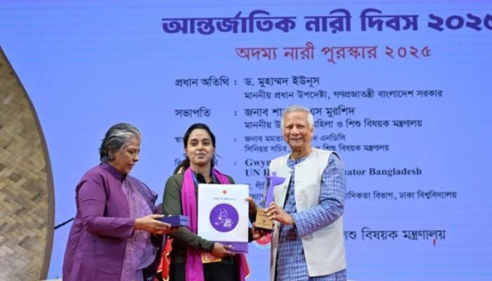 5 women, Bangladesh Women Cricket Team honoured on Int'l Women's Day