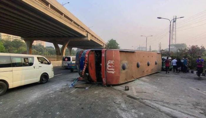 42 injured as bus upturns in Banani