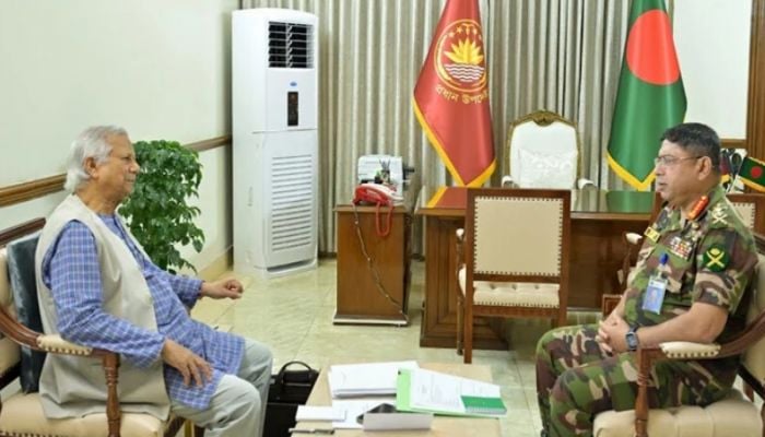 Army chief calls on chief adviser
