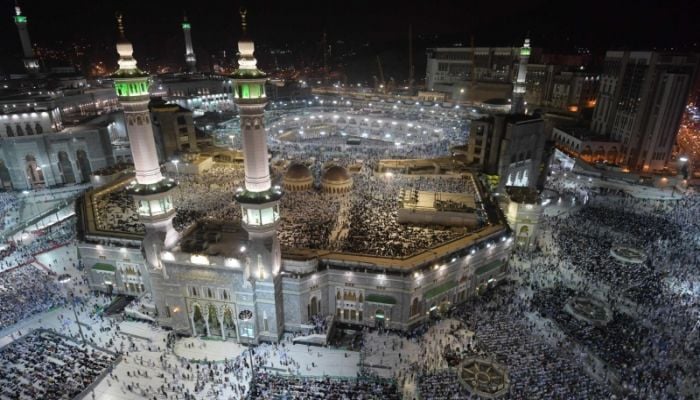 Saudi Arabia urges pilgrims to avoid bringing children to Grand Mosque