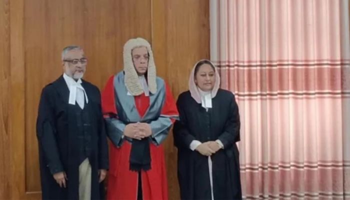Two newly appointed SC judges take oath