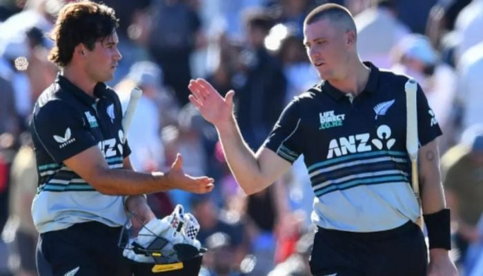 New Zealand romp to nine-wicket win in first Pakistan T20