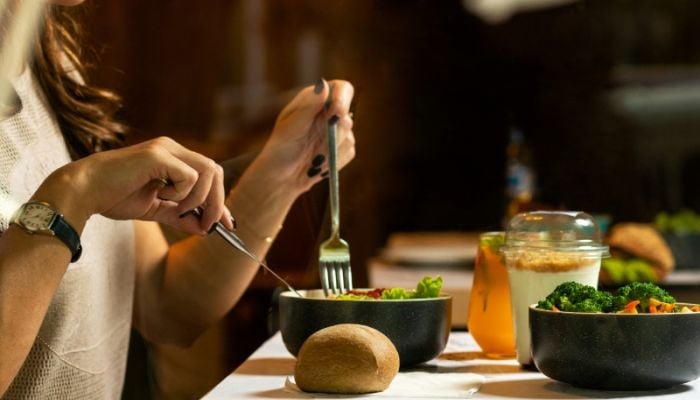 5 healthy foods every woman needs to stay strong