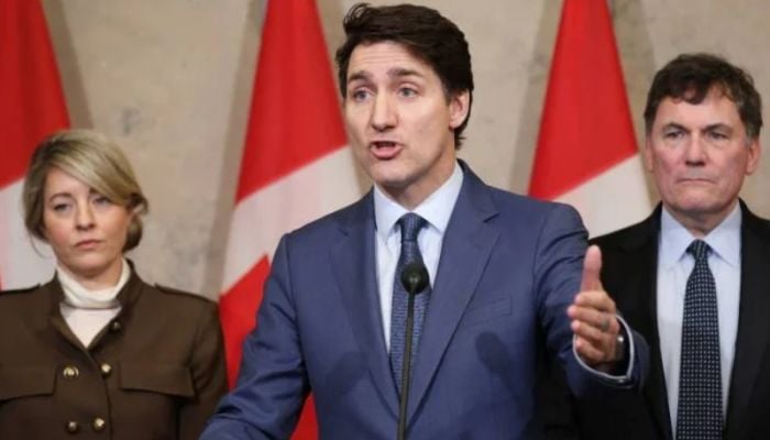Former central banker favored to replace Trudeau as Canada PM
