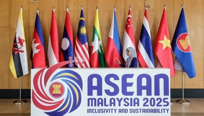 ASEAN chief urges 'boldly' integrating region's economies amid US tariff worries