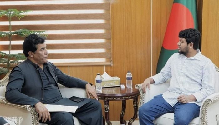 Pakistan envoy meets Information Adviser