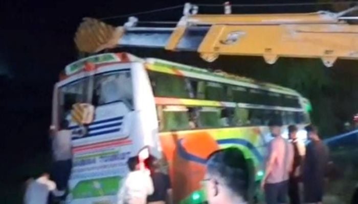 Bangladeshi tourist dies as bus overturns in India's Odisha