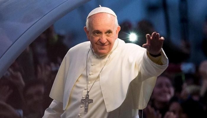 Pope to be laid in coffin at 1800 GMT, Vatican says