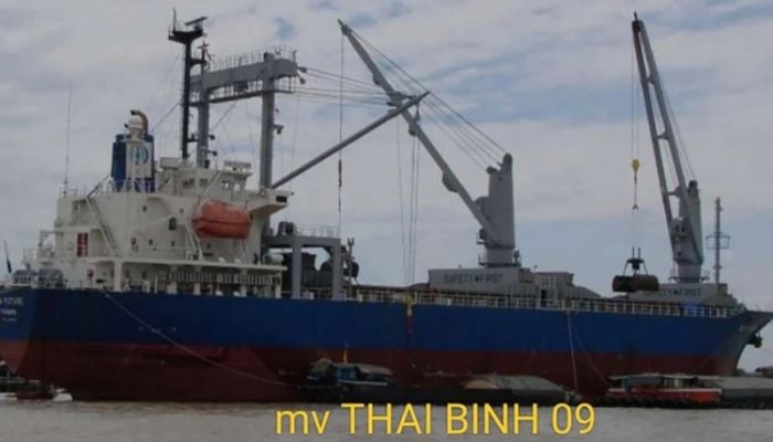 Shipment of 20,000 MT rice arrives at Ctg port 