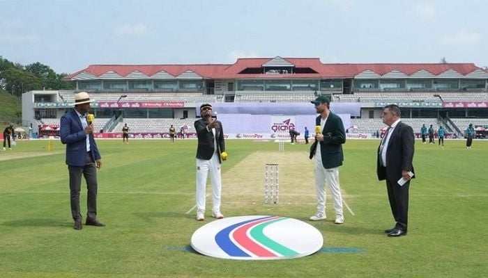 Bangladesh opt to bat first in 1st Test against Zimbabwe