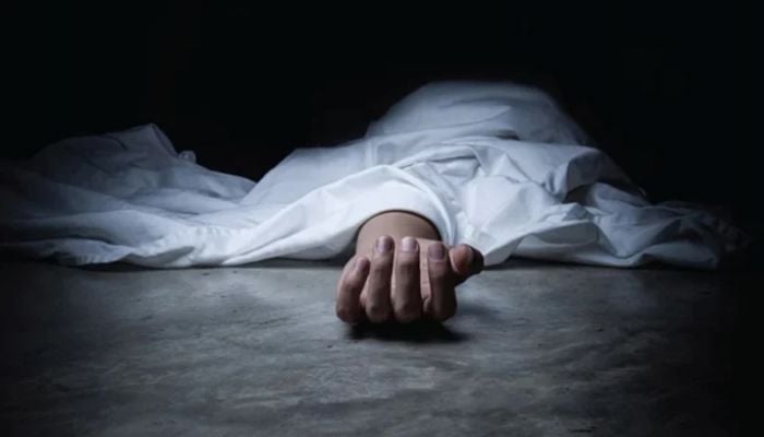 Policeman dies after being hit by train in Dhaka