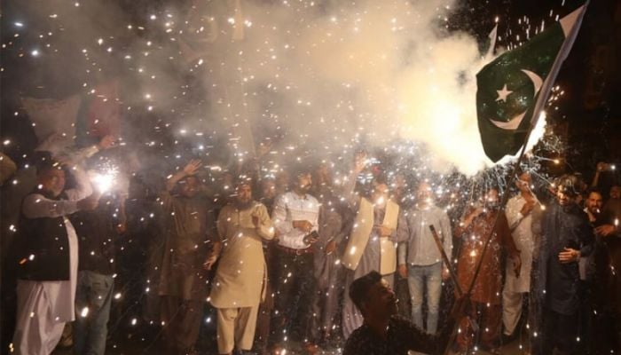 India, Pakistan reach ceasefire, but trade claims of violations