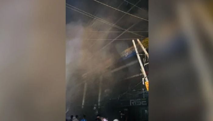 Fire breaks out at restaurant on Bailey Road