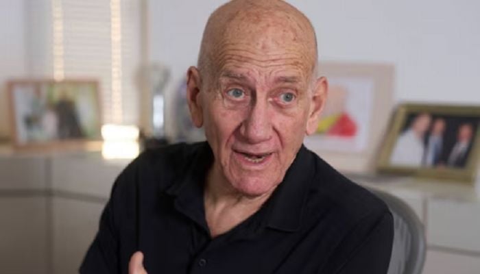 Former Israeli PM Ehud Olmert says his country is committing war crimes