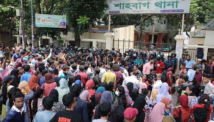 Shammo murder: Shahbagh police station surrounded