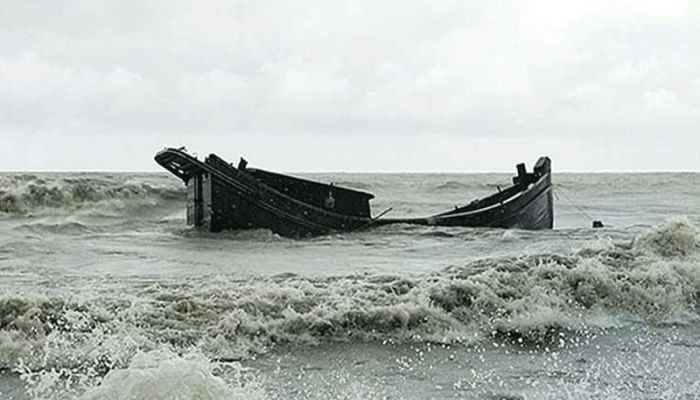 Trawler capsizes in Hatia; 19 missing