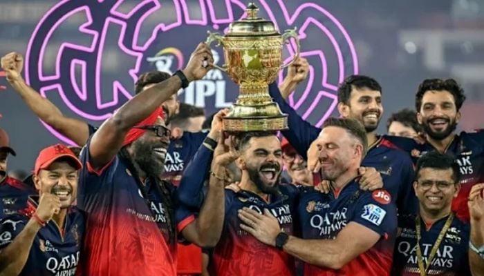 Kohli dedicates IPL title to fans ahead of homecoming victory parade