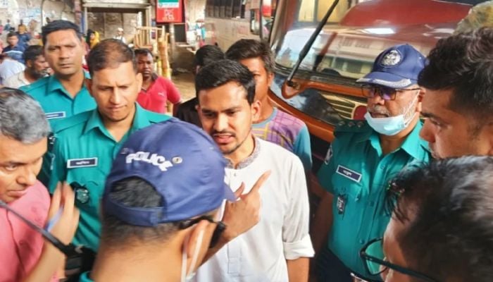 Asif Mahmud visits Mohakhali Bus Terminal