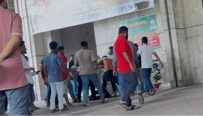 Clash erupts between Ishraque’s factions at Dhaka South City Corporation