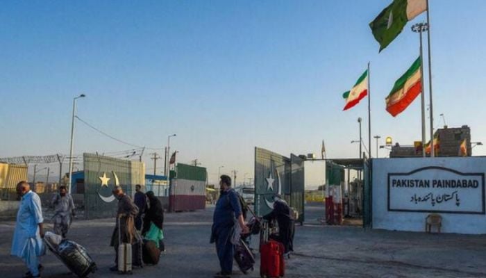 Governments scramble to evacuate citizens from Israel, Iran