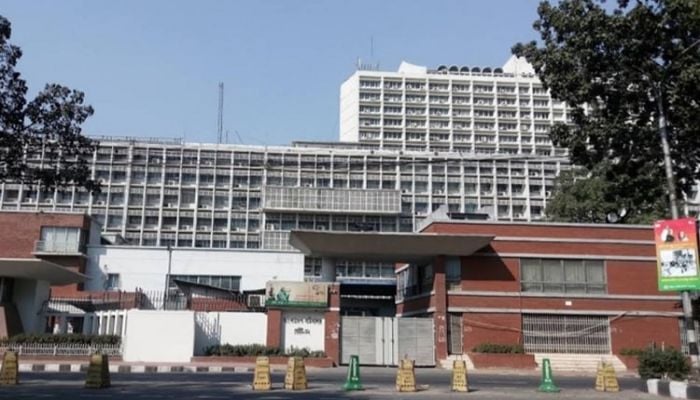 Govt offices reopen after 10-day holiday