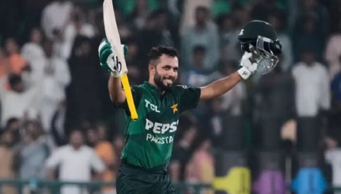 Pakistan beat Bangladesh by 7 wickets, sweep T20 series