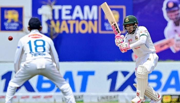 Shanto, Mushfiqur lead Bangladesh to 182-3 at tea