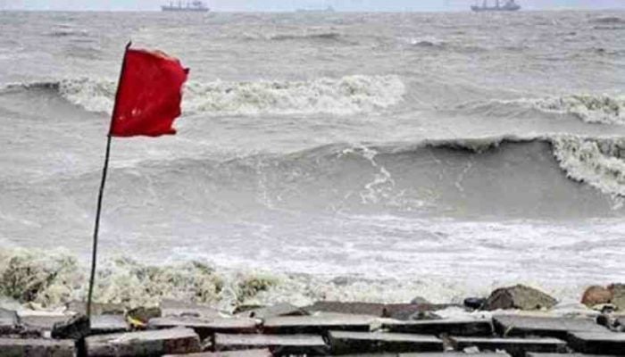 Maritime ports asked to hoist local cautionary signal 3