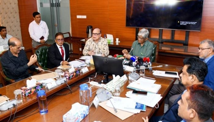 55 lakh families to get 30kgs rice at Tk 15 per kg: Food Adviser