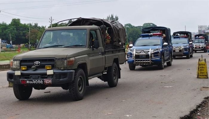 Curfew in Gopalganj continues with 3-hr break on Friday