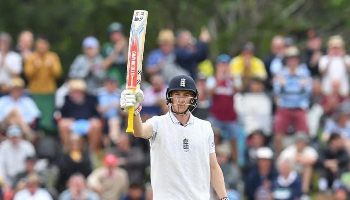 Brook back as No.1 batter