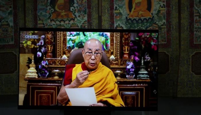Dalai Lama confirms he will have a successor after his death