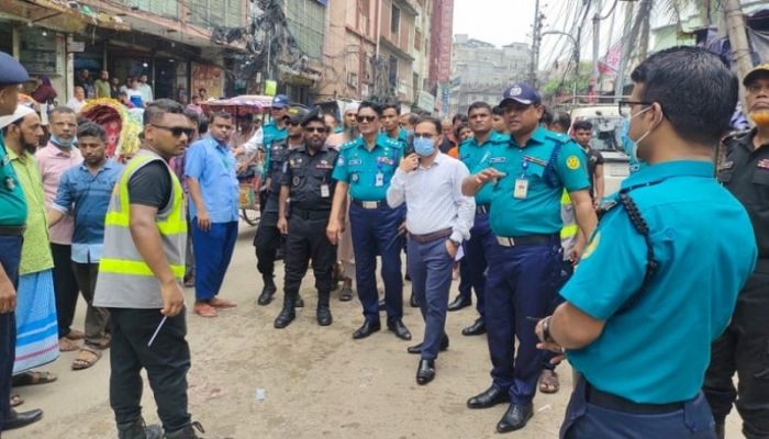 DMP conducts mobile court drives in Mitford, Babubazar