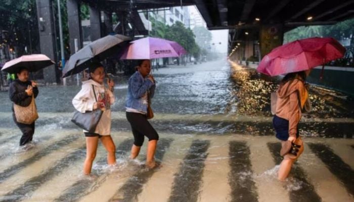 Philippines flooding displaces thousands as new storm threatens