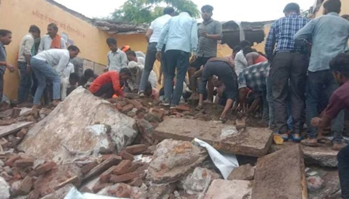 7 children dead as school building collapses in India