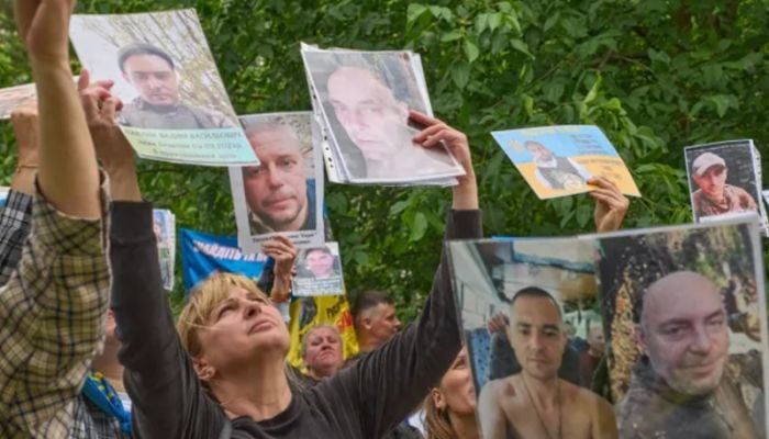 Russia hands Ukraine bodies of 1,000 killed soldiers