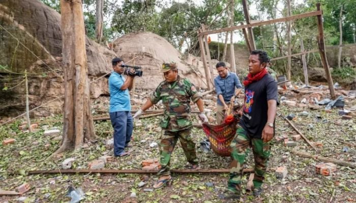 Death toll in Thailand-Cambodia border clashes hits 32