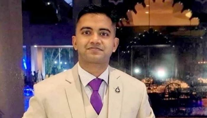 Pilot killed in Uttara plane crash