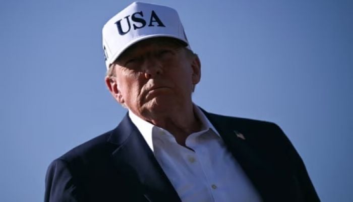 Trump and US commerce secretary say tariffs are delayed until 1 August, sparking confusion