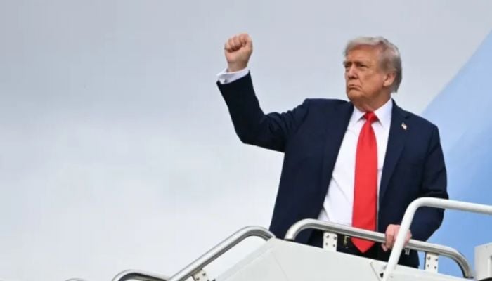 Trump says Zelenskyy could end war 'almost immediately'